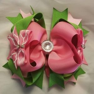 Gorgeous layered Bow!